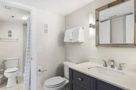 The Scallop By Brightwild-beachfront Holiday home *